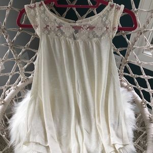 Simple cream tank top